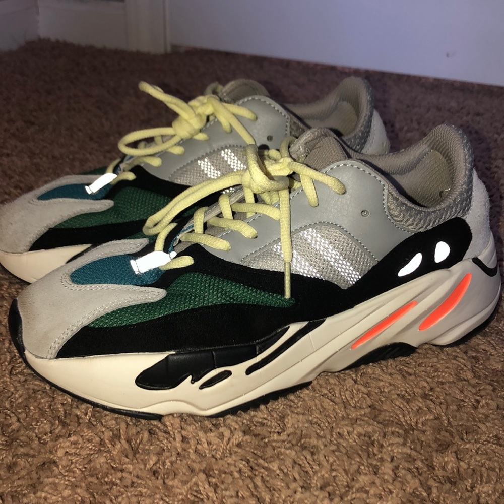 yeezy 700 wave runner reps